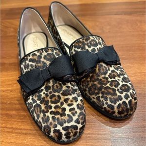New in Box Stuart Weitzman Loafers “Keegan” style, Leopard Print with Black Bow